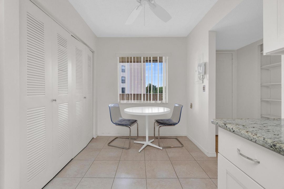 For Sale: $139,000 (2 beds, 2 baths, 1070 Square Feet)