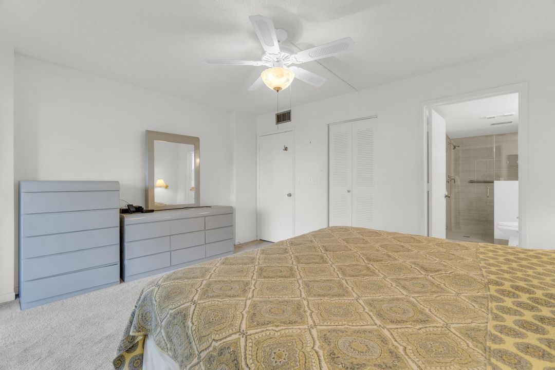 For Sale: $139,000 (2 beds, 2 baths, 1070 Square Feet)