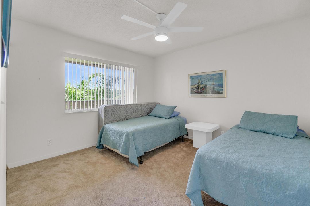 For Sale: $139,000 (2 beds, 2 baths, 1070 Square Feet)