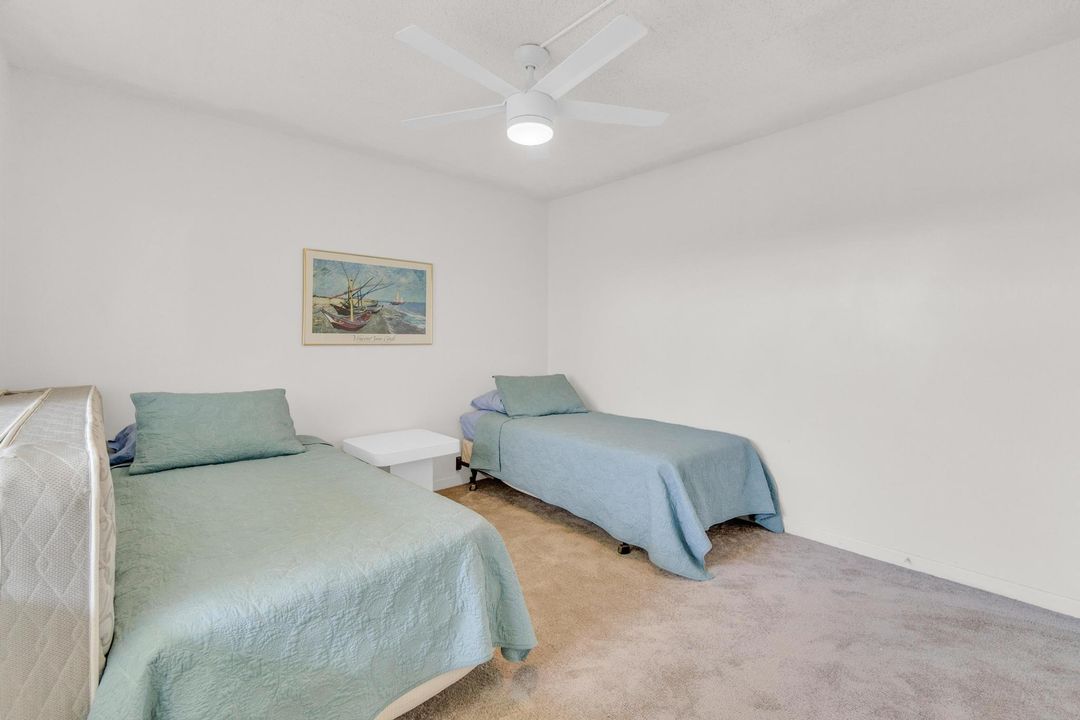 For Sale: $139,000 (2 beds, 2 baths, 1070 Square Feet)