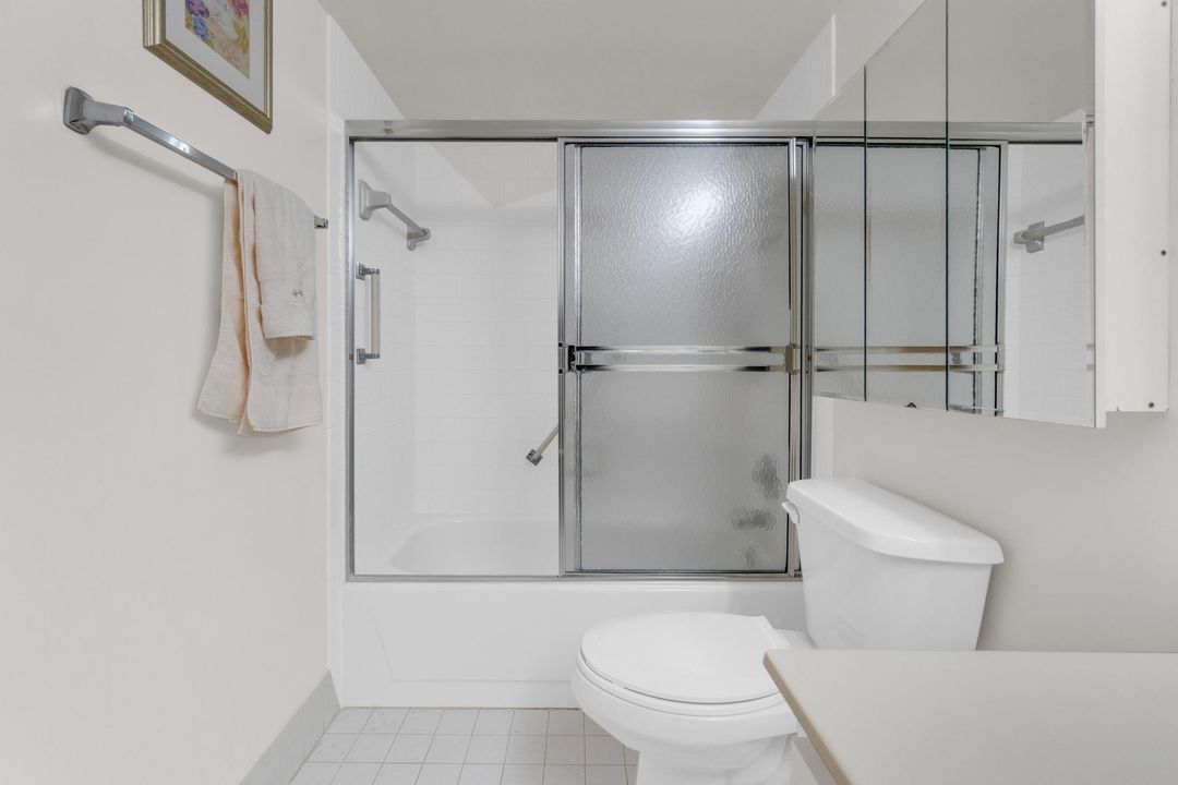 For Sale: $139,000 (2 beds, 2 baths, 1070 Square Feet)