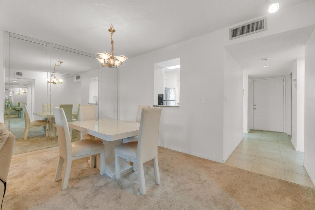 For Sale: $139,000 (2 beds, 2 baths, 1070 Square Feet)