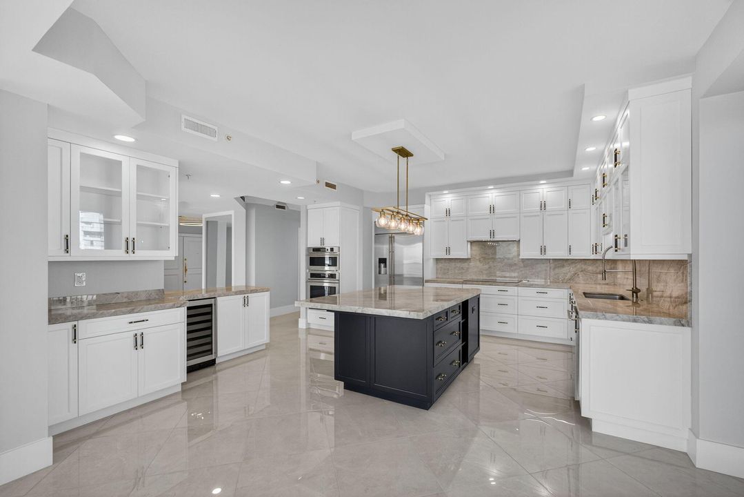 For Sale: $3,350,000 (3 beds, 5 baths, 3483 Square Feet)