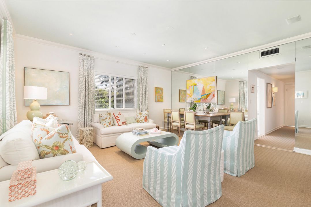 Под контрактом: $1,695,000 (2 спален, 2 ванн, 765 Квадратных фут)