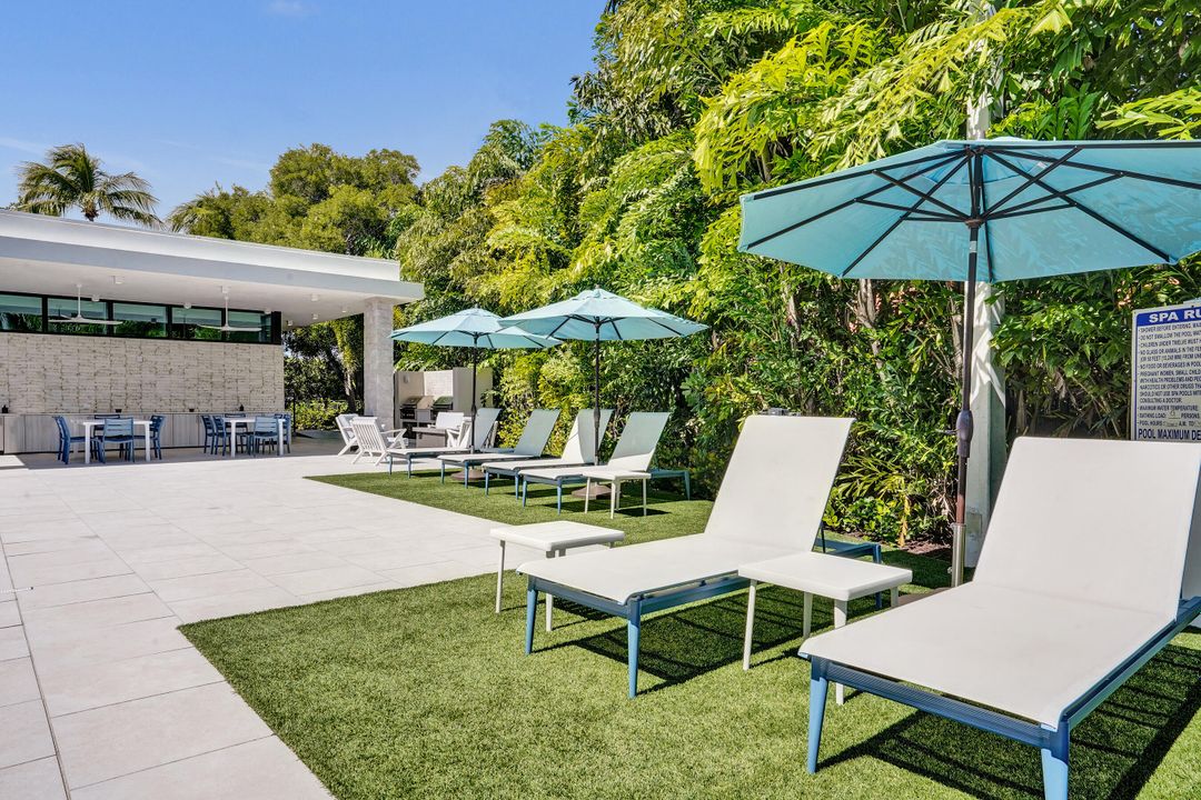 For Sale: $2,549,000 (3 beds, 3 baths, 1978 Square Feet)