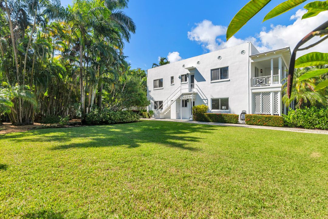 Под контрактом: $1,695,000 (2 спален, 2 ванн, 765 Квадратных фут)