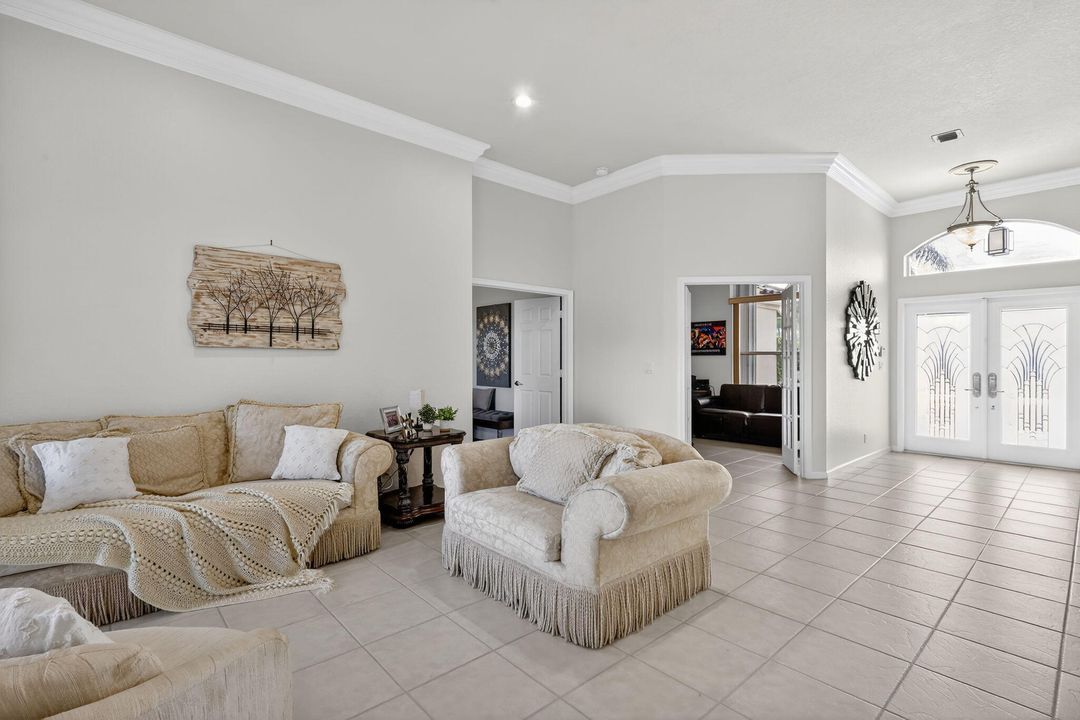 Active With Contract: $779,000 (4 beds, 3 baths, 2470 Square Feet)