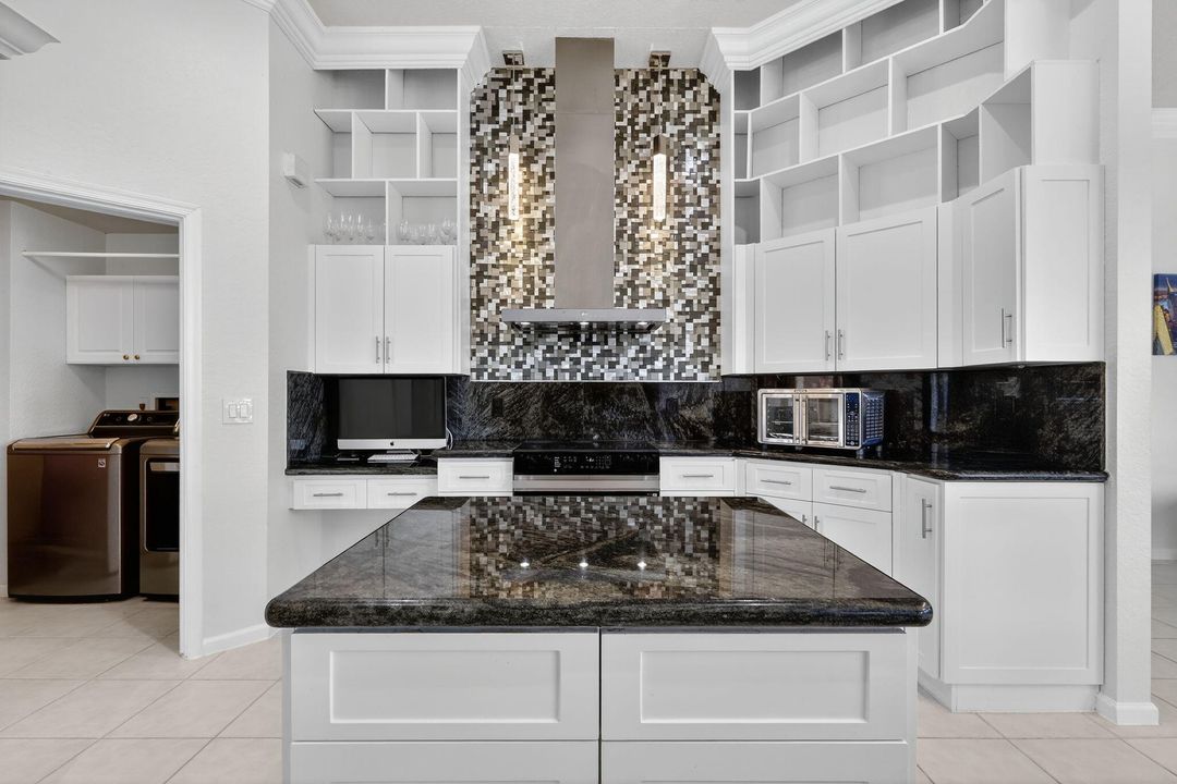 Active With Contract: $779,000 (4 beds, 3 baths, 2470 Square Feet)