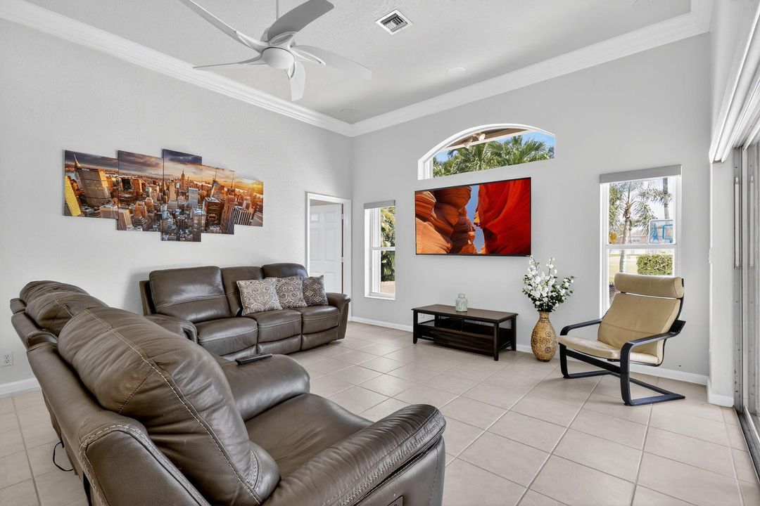 Active With Contract: $779,000 (4 beds, 3 baths, 2470 Square Feet)