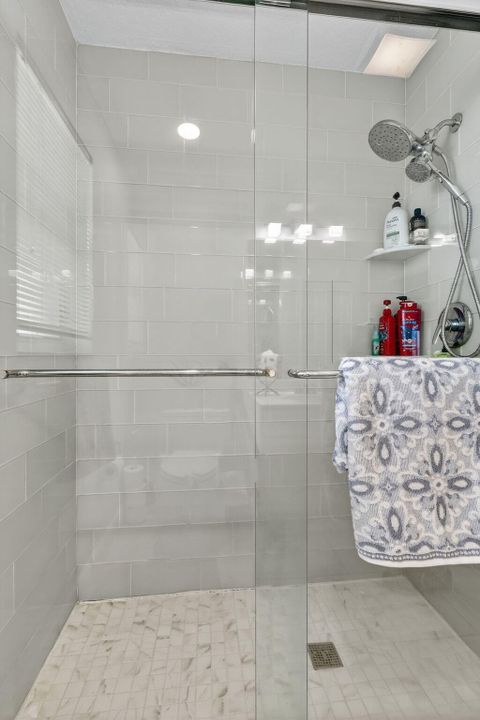 Active With Contract: $779,000 (4 beds, 3 baths, 2470 Square Feet)