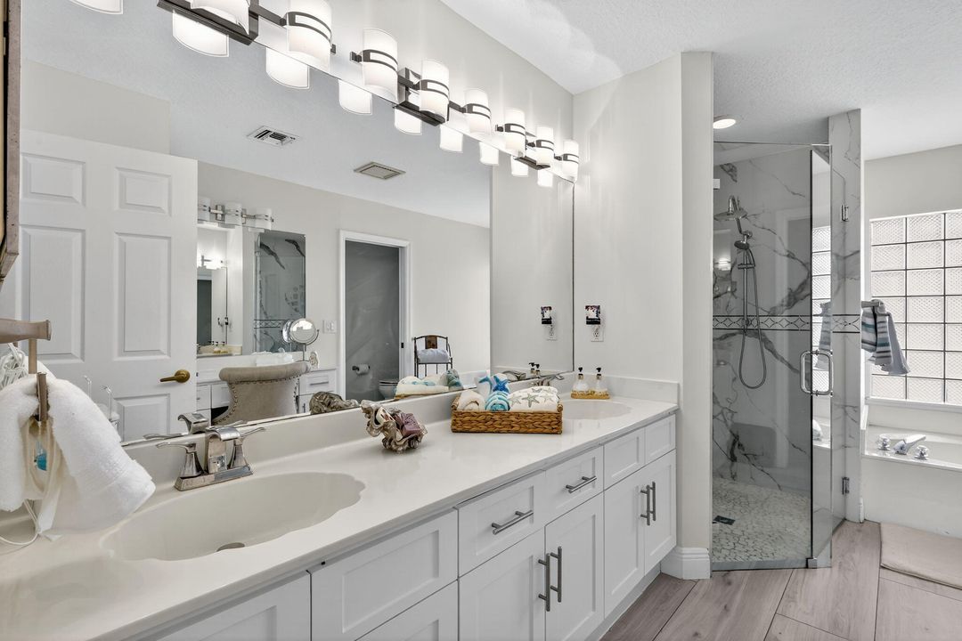 Active With Contract: $779,000 (4 beds, 3 baths, 2470 Square Feet)