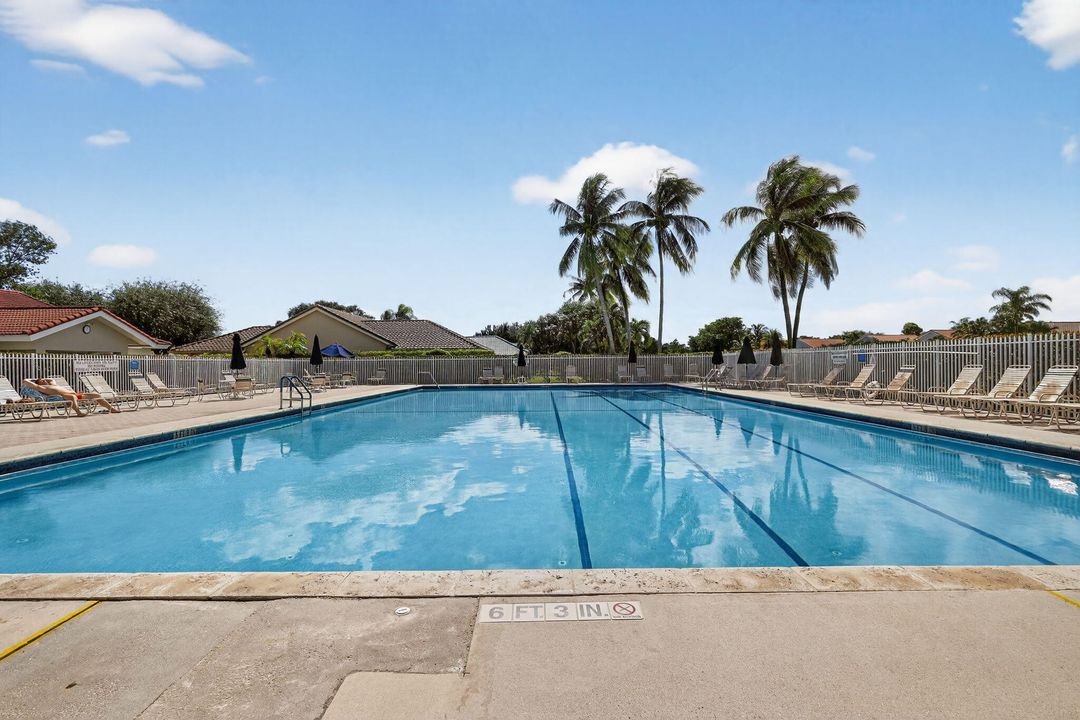 Active With Contract: $779,000 (4 beds, 3 baths, 2470 Square Feet)