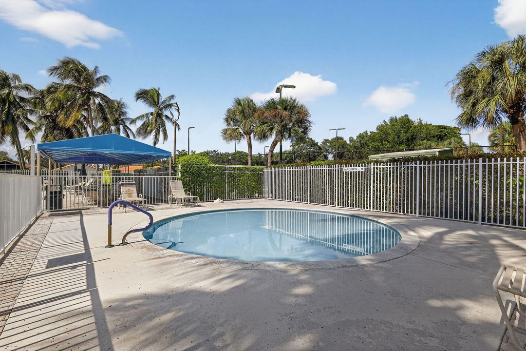 Active With Contract: $779,000 (4 beds, 3 baths, 2470 Square Feet)