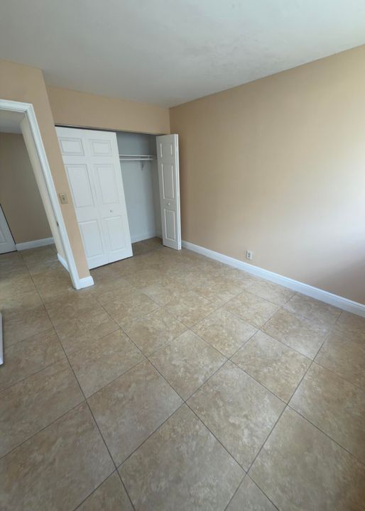 出租: $2,000 (2 贝兹, 2 浴室, 1030 平方英尺)