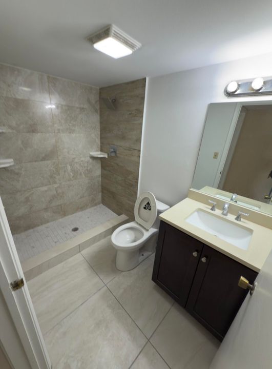 出租: $2,000 (2 贝兹, 2 浴室, 1030 平方英尺)