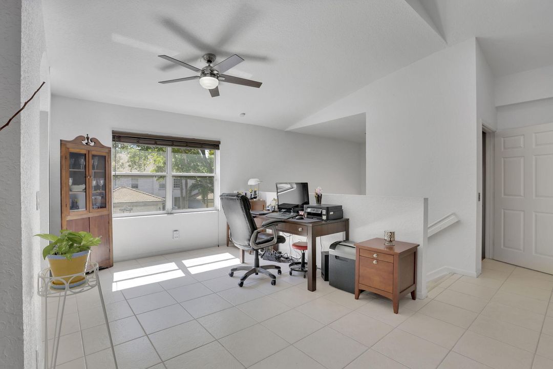 En Venta: $325,000 (3 camas, 2 baños, 1523 Pies cuadrados)