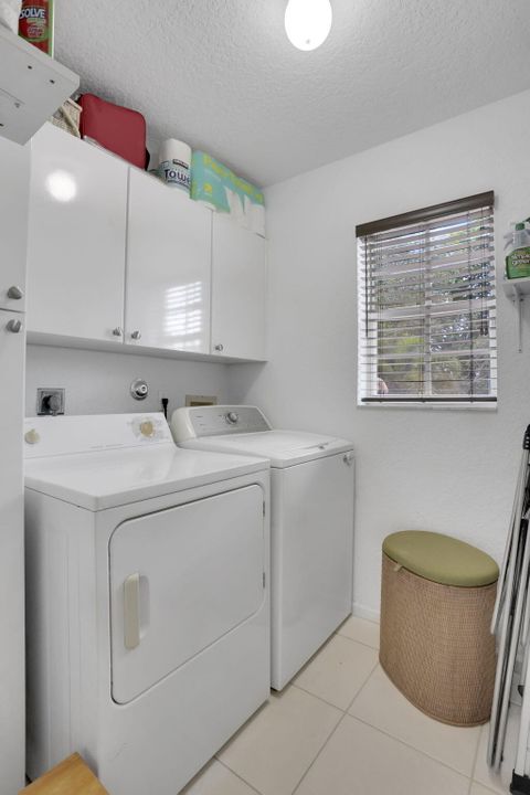 En Venta: $325,000 (3 camas, 2 baños, 1523 Pies cuadrados)