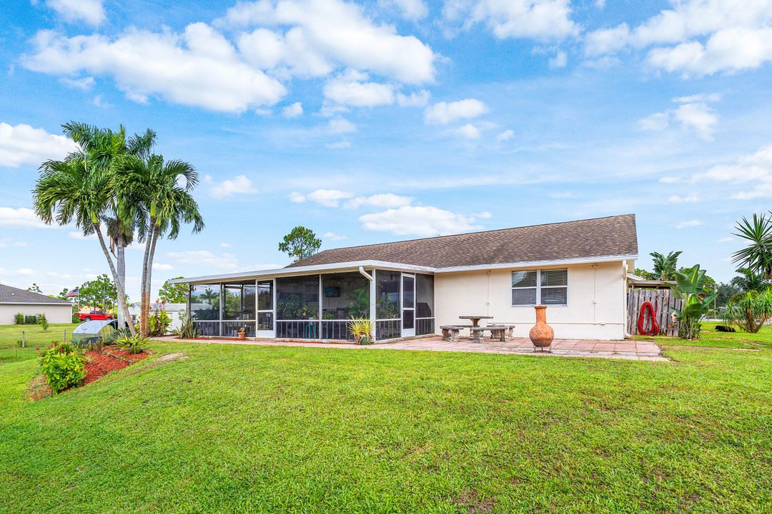 合同活跃: $599,000 (3 贝兹, 2 浴室, 1610 平方英尺)