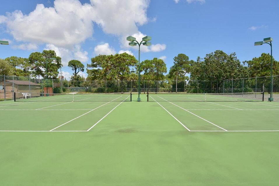 Под контрактом: $239,000 (2 спален, 2 ванн, 1288 Квадратных фут)