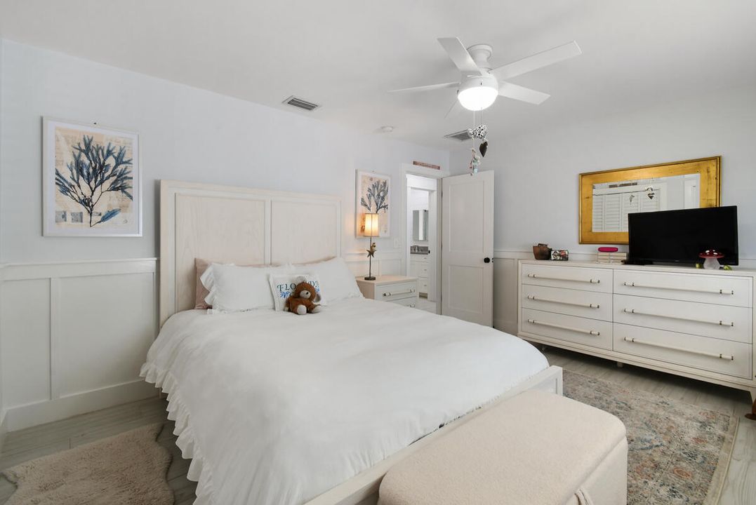 待售: $1,649,000 (4 贝兹, 2 浴室, 2289 平方英尺)