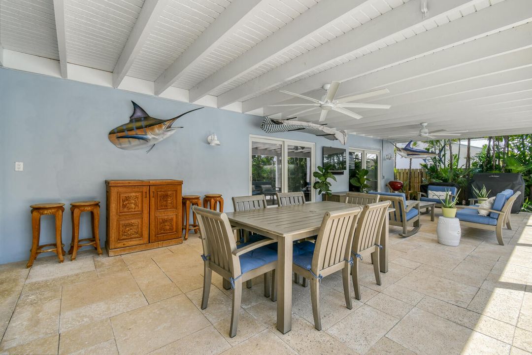 待售: $1,649,000 (4 贝兹, 2 浴室, 2289 平方英尺)