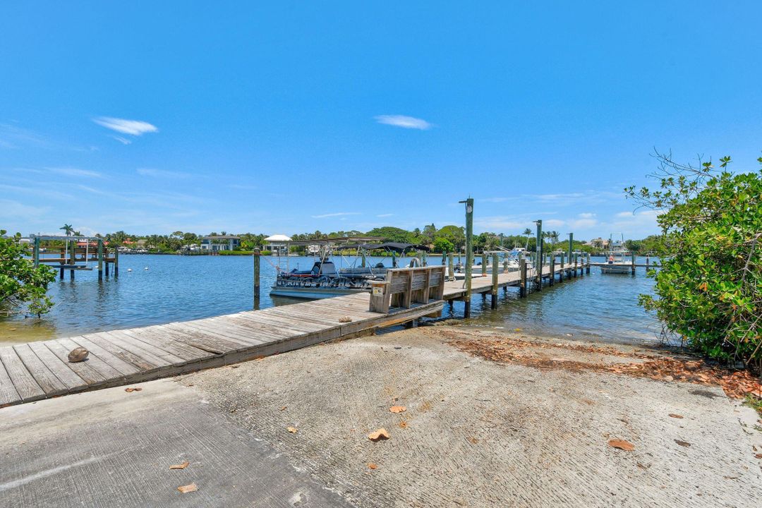 待售: $1,649,000 (4 贝兹, 2 浴室, 2289 平方英尺)