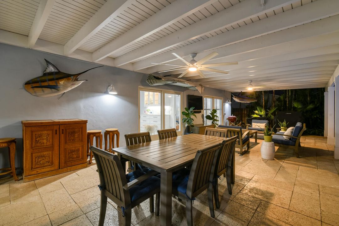 待售: $1,649,000 (4 贝兹, 2 浴室, 2289 平方英尺)