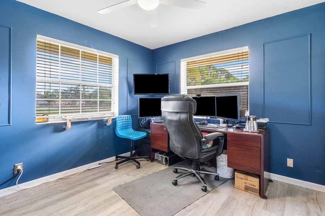 合同活跃: $599,000 (3 贝兹, 2 浴室, 1610 平方英尺)