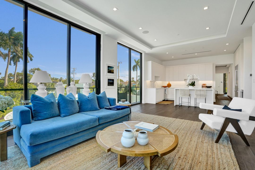 For Sale: $2,549,000 (3 beds, 3 baths, 1978 Square Feet)