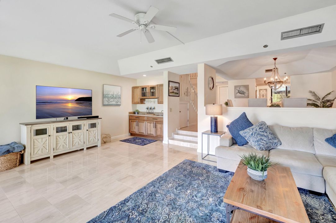 待售: $1,275,000 (3 贝兹, 2 浴室, 1899 平方英尺)