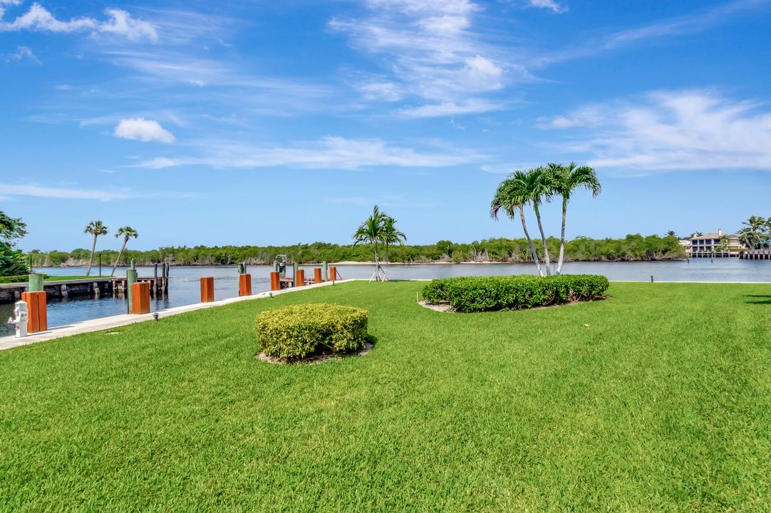 待售: $1,275,000 (3 贝兹, 2 浴室, 1899 平方英尺)