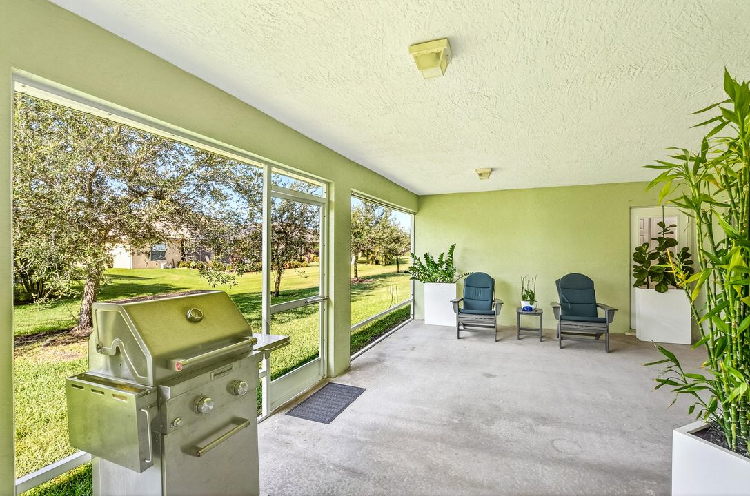 Active With Contract: $2,500 (3 beds, 2 baths, 2115 Square Feet)