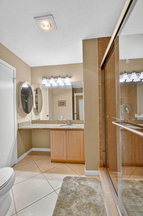 Active With Contract: $269,900 (2 beds, 2 baths, 1404 Square Feet)