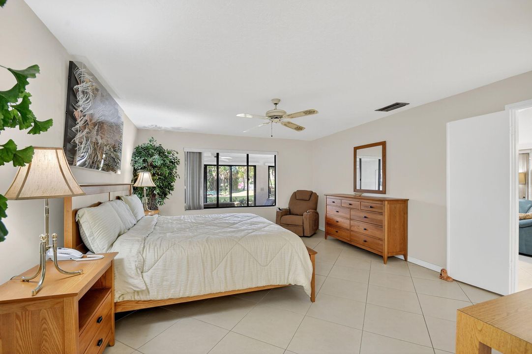 Active With Contract: $269,900 (2 beds, 2 baths, 1404 Square Feet)