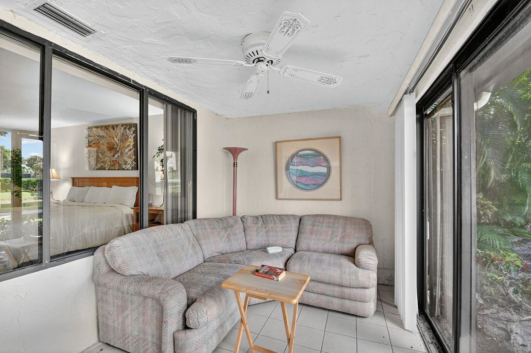 Active With Contract: $269,900 (2 beds, 2 baths, 1404 Square Feet)