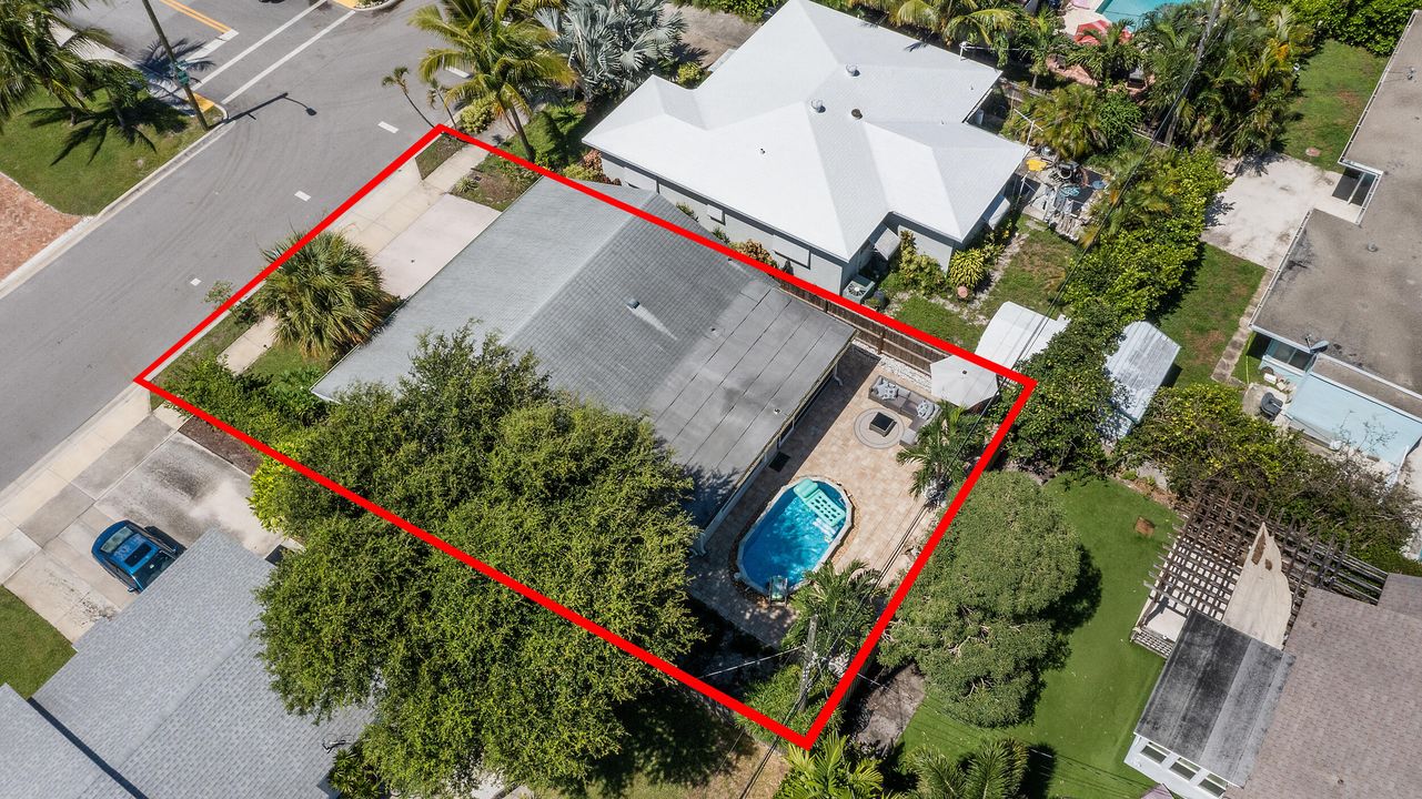 For Sale: $650,000 (2 beds, 2 baths, 1145 Square Feet)