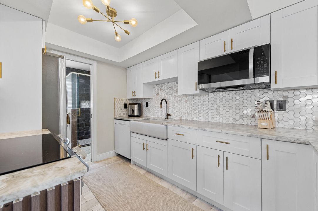 For Sale: $650,000 (2 beds, 2 baths, 1145 Square Feet)