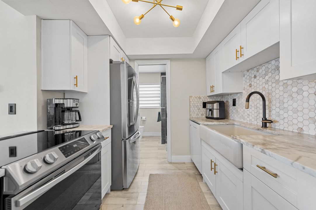 For Sale: $650,000 (2 beds, 2 baths, 1145 Square Feet)