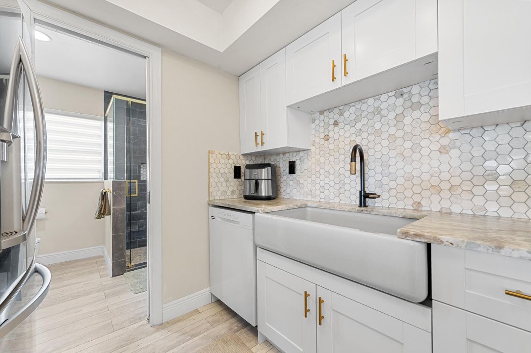 For Sale: $650,000 (2 beds, 2 baths, 1145 Square Feet)