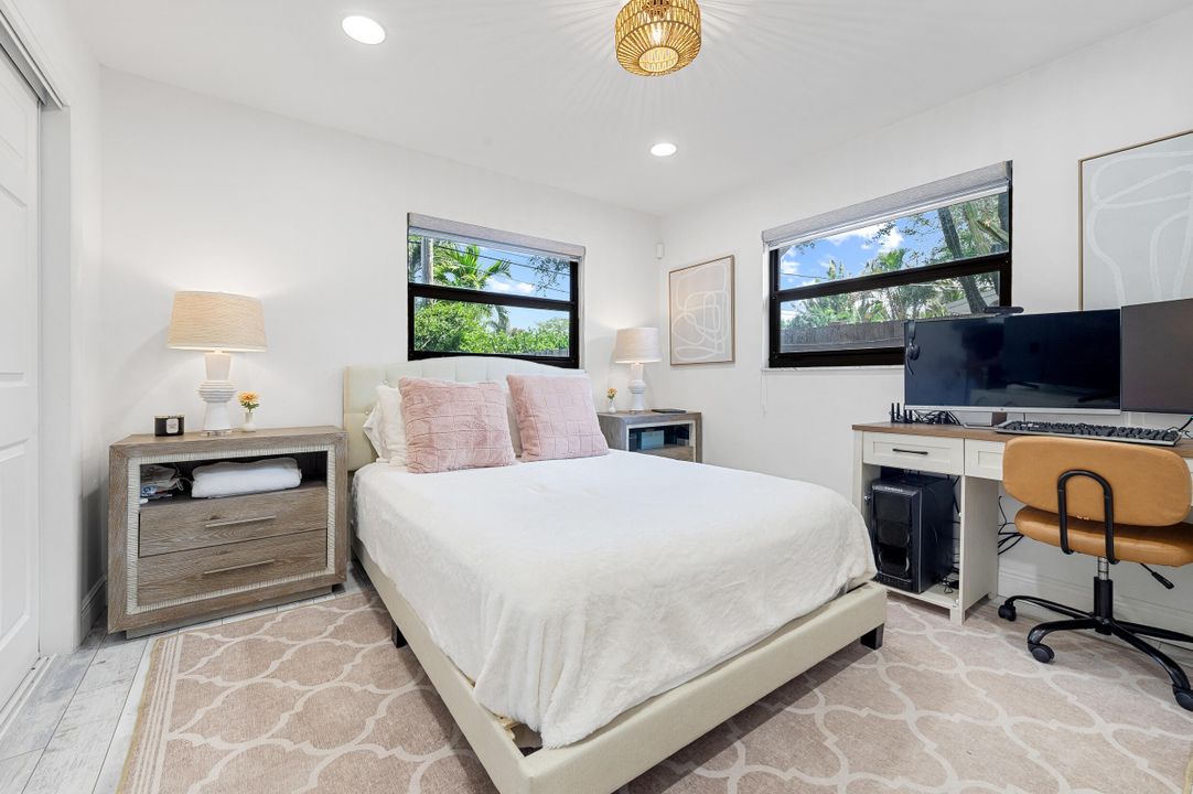 For Sale: $650,000 (2 beds, 2 baths, 1145 Square Feet)