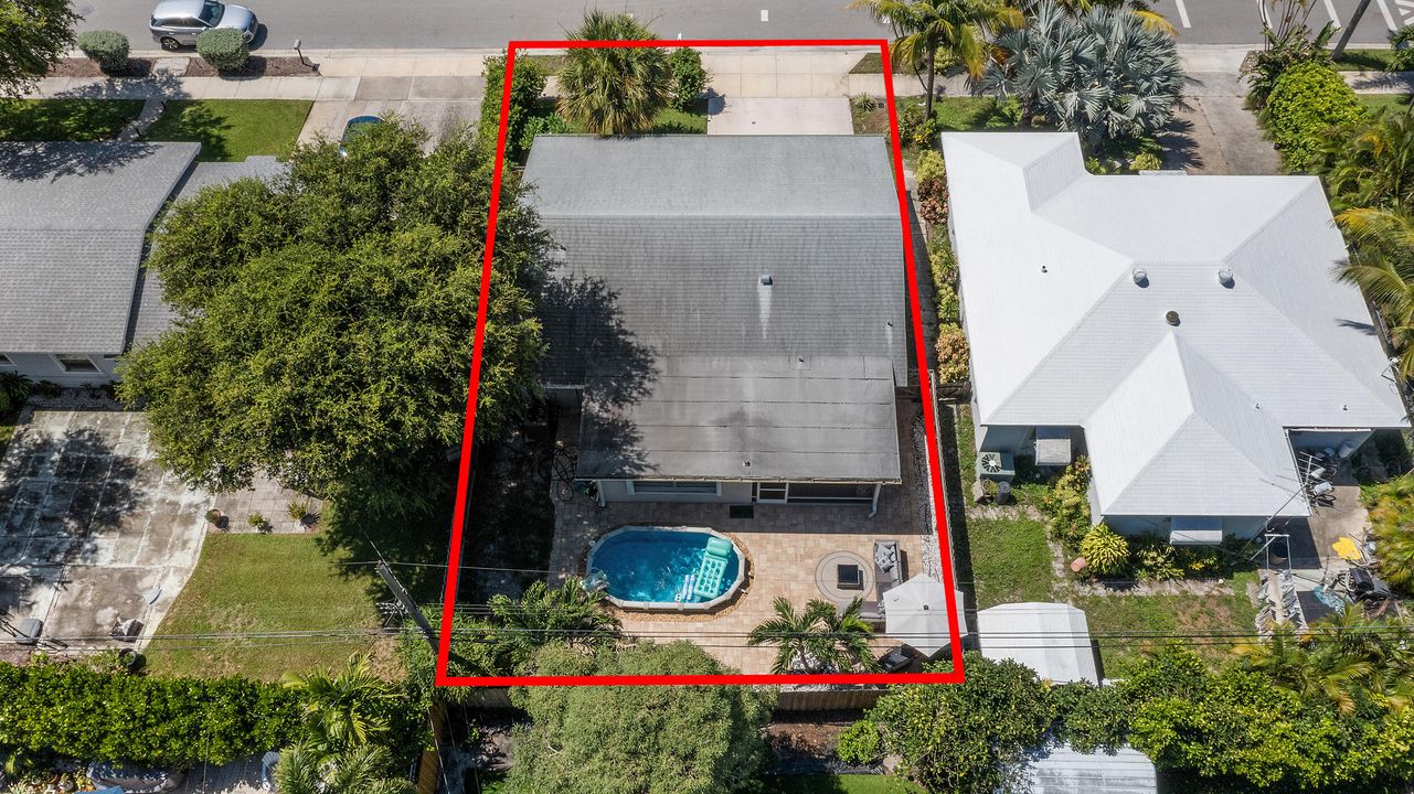 For Sale: $650,000 (2 beds, 2 baths, 1145 Square Feet)