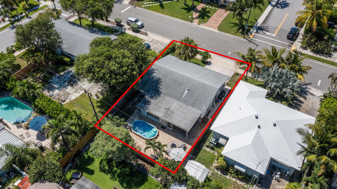 For Sale: $650,000 (2 beds, 2 baths, 1145 Square Feet)