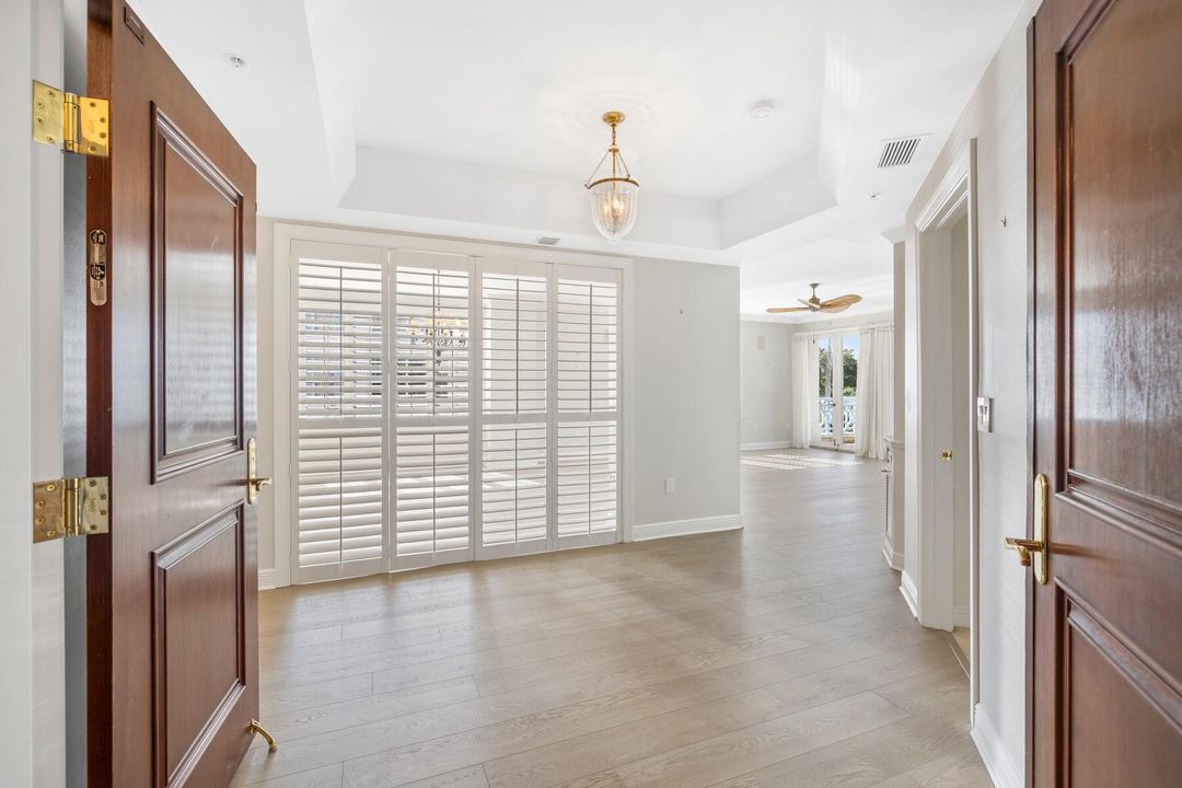 待售: $1,250,000 (3 贝兹, 3 浴室, 2760 平方英尺)