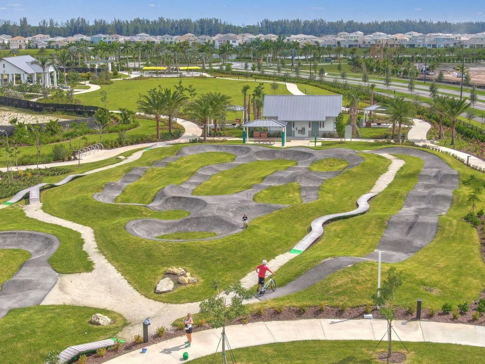 For Sale: $569,000 (3 beds, 2 baths, 2042 Square Feet)