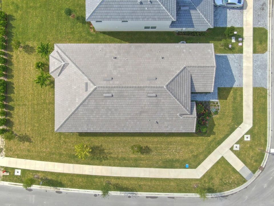 For Sale: $569,000 (3 beds, 2 baths, 2042 Square Feet)