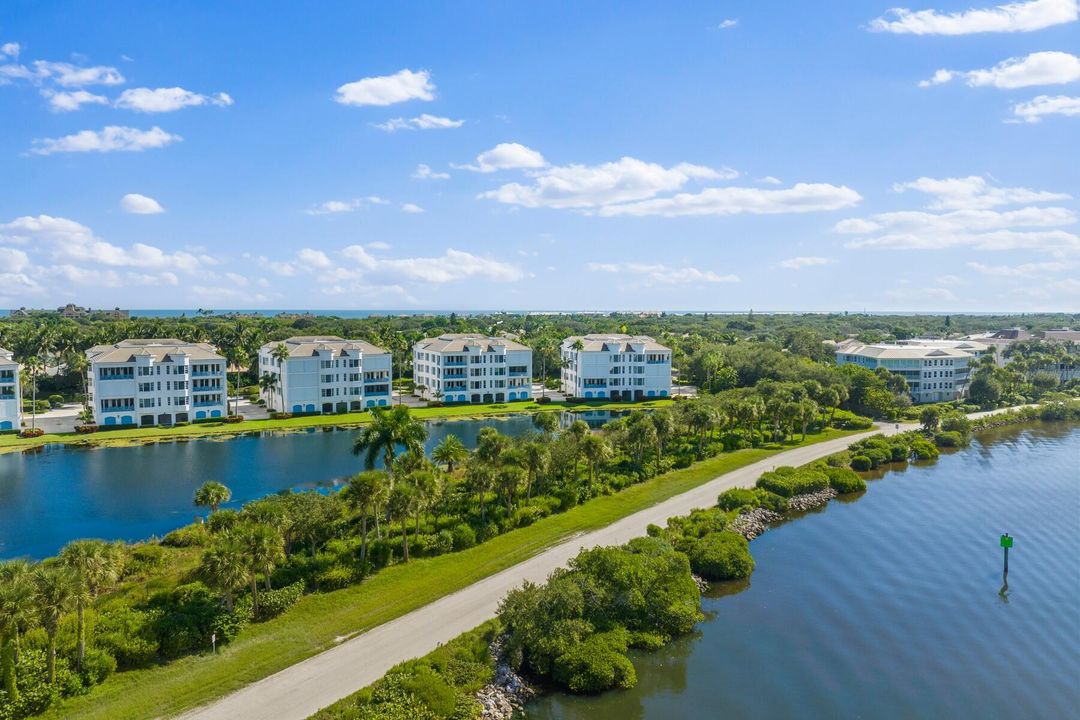 待售: $1,250,000 (3 贝兹, 3 浴室, 2760 平方英尺)