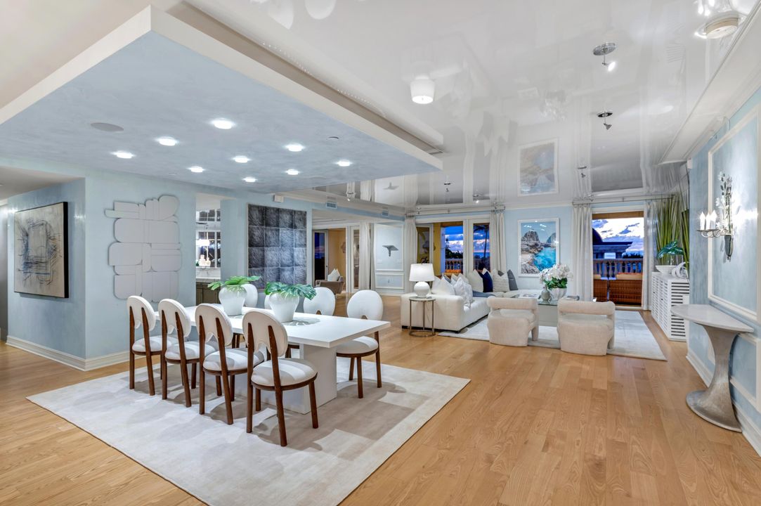 На продажу: $7,750,000 (3 спален, 2 ванн, 4900 Квадратных фут)