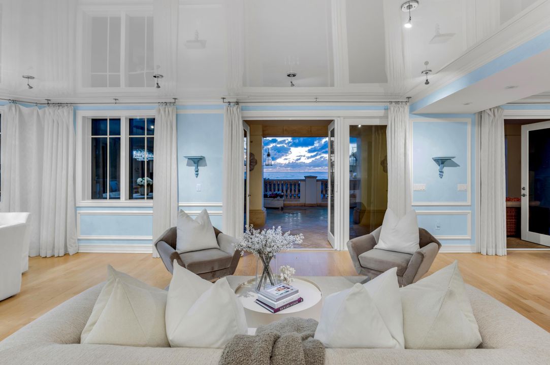 На продажу: $7,750,000 (3 спален, 2 ванн, 4900 Квадратных фут)