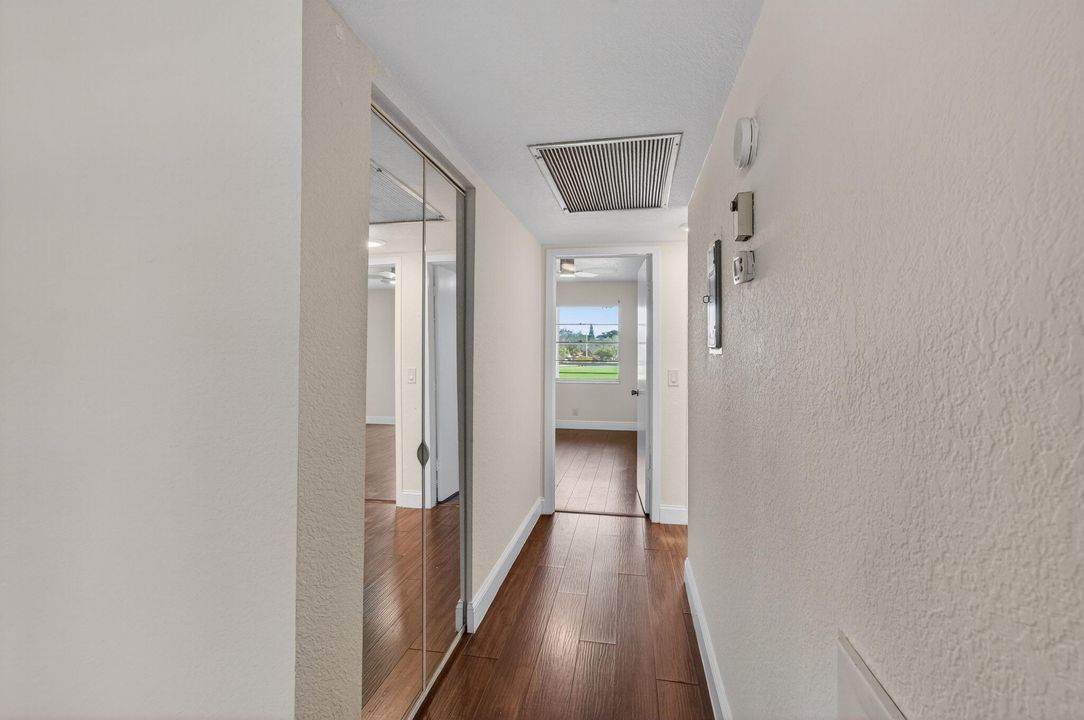 Active With Contract: $1,699 (2 beds, 2 baths, 896 Square Feet)