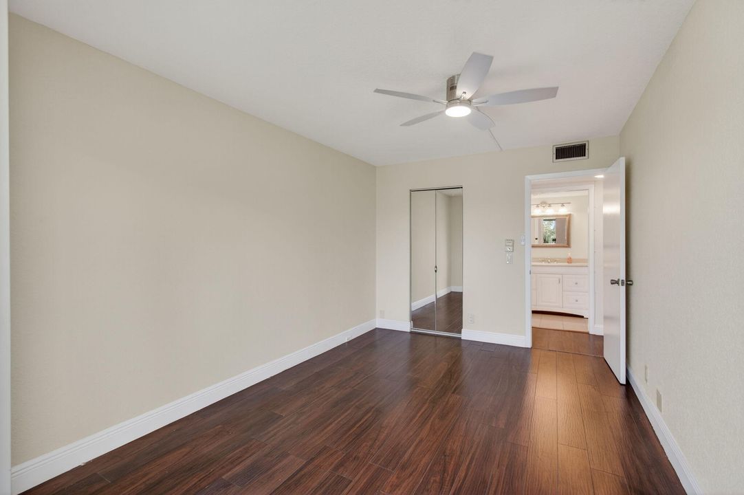 Active With Contract: $1,699 (2 beds, 2 baths, 896 Square Feet)